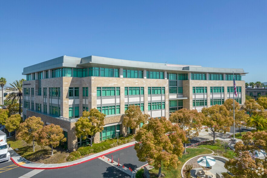More Photos Of 9201 Spectrum Center Blvd, San Diego Office For Sale