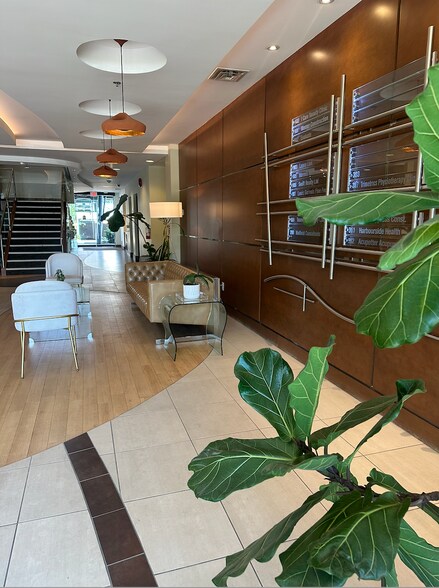 More Photos Of 850 Harbourside Dr, North Vancouver Office For Sale