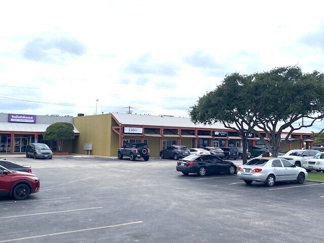 More Photos Of 5862-5898 Everhart Rd, Corpus Christi Unknown For Lease