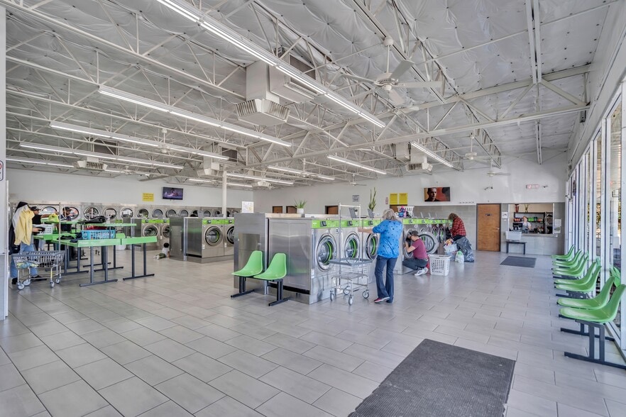 More Photos Of , Sherman General Retail For Sale