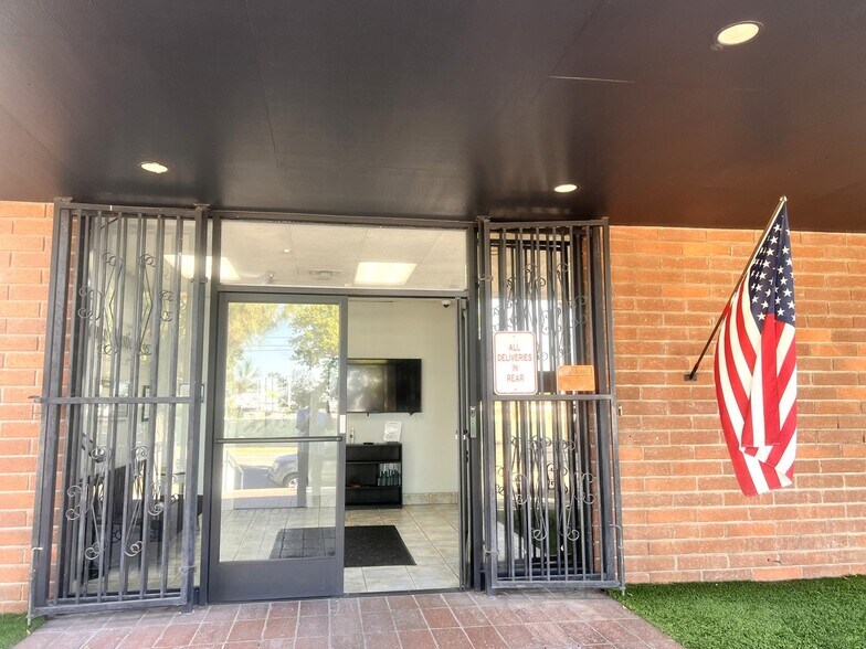 More Photos Of 12970 Bradley Ave, Sylmar Warehouse For Sale