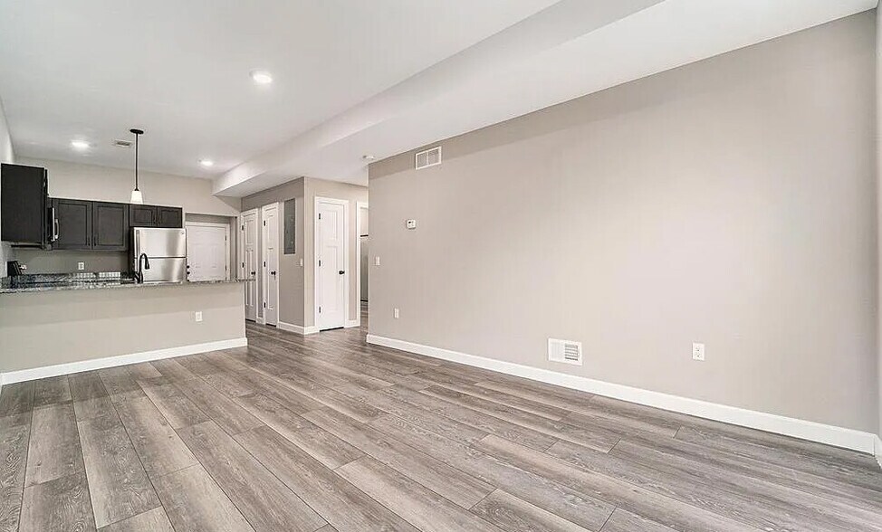 More Photos Of 1241 E Woodward Heights Blvd, Hazel Park Apartments For Sale