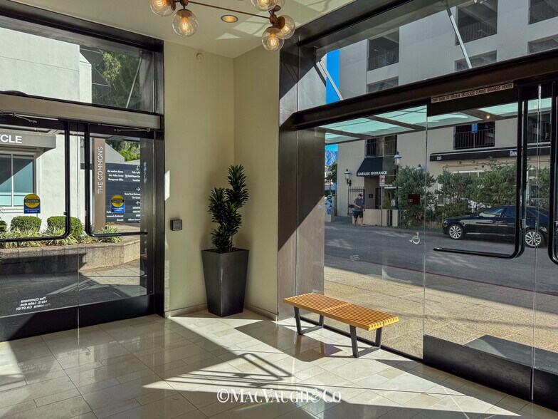 More Photos Of 140-146 S Lake Ave, Pasadena Office For Lease