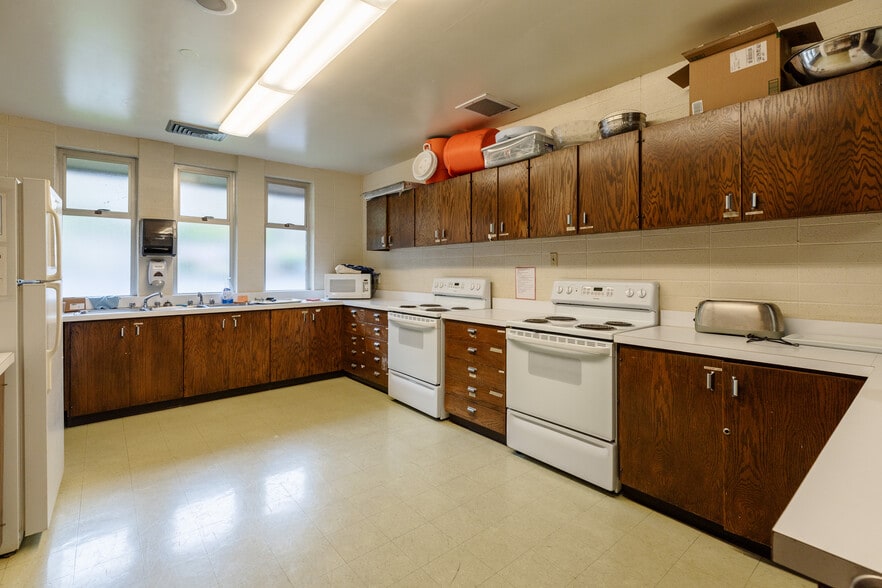 More Photos Of 1271 Overlook Dr, Lake Oswego Specialty For Sale