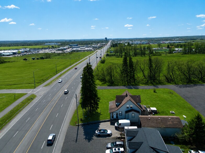 More Photos Of 18558 Yonge St, East Gwillimbury Land For Sale