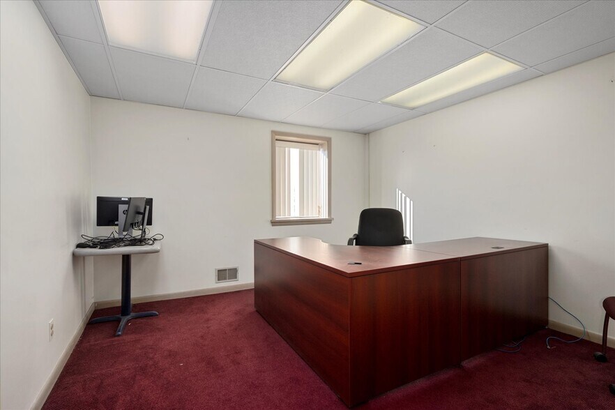 More Photos Of 1660 Champlin Ave, Utica Office Residential For Sale