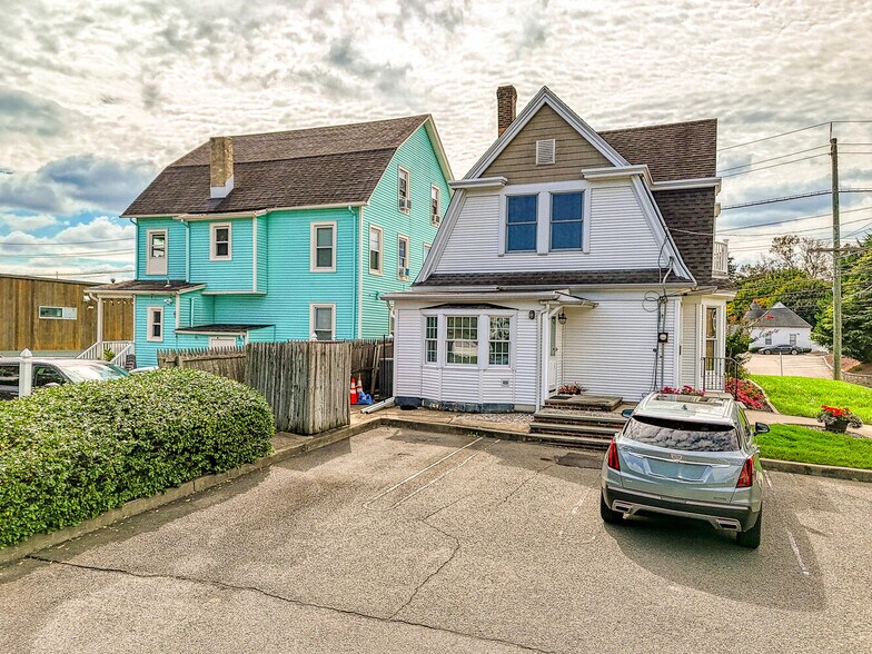 More Photos Of 173 N Main St, Milltown Storefront Retail Residential For Sale