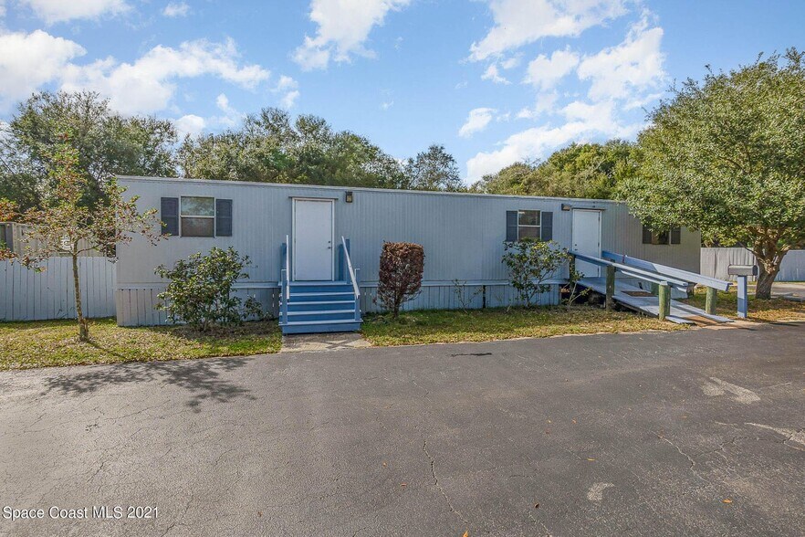 More Photos Of 3751 N Highway 1, Cocoa Cemetery Mausoleum For Sale