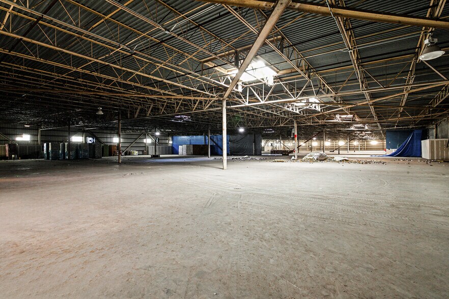 More Photos Of 3501 Jourdan Rd, New Orleans Distribution For Lease