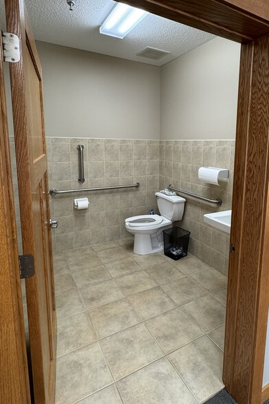 More Photos Of 2085 County Road D E, Maplewood Office For Lease