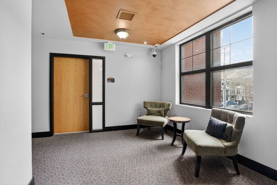 More Photos Of 722 Washington Ave, Golden Office Residential For Sale