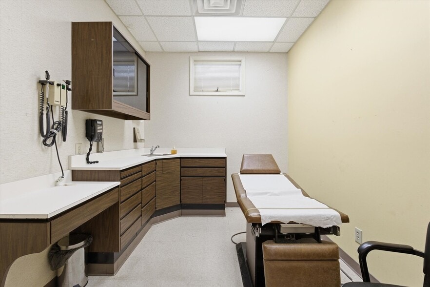 More Photos Of 812 S Main St, Cedartown Rehabilitation Center For Sale