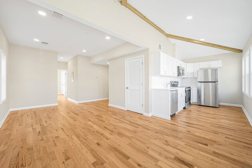 More Photos Of 532 Ringwood Ave, Wanaque Apartments For Sale