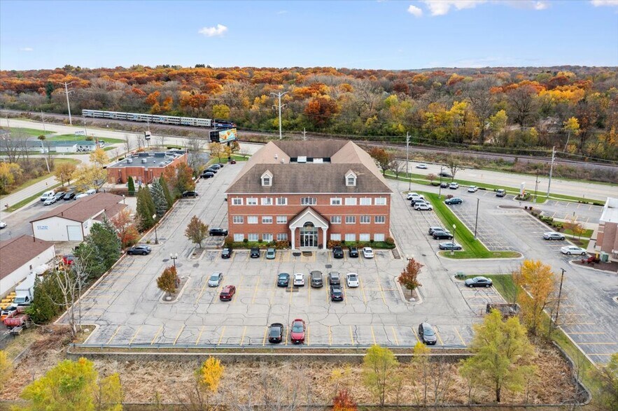 More Photos Of 912 Northwest Hwy, Fox River Grove Medical For Sale