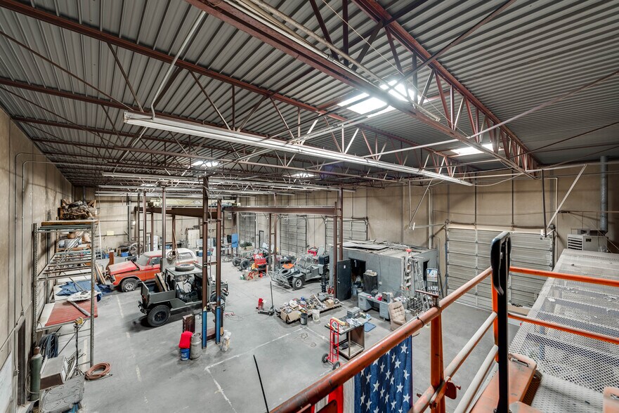 More Photos Of 308 E Louisiana Ave, Midland Light Manufacturing For Sale