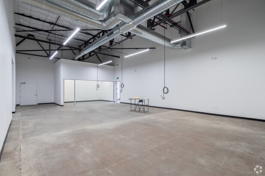 More Photos Of 1933 Davis St, San Leandro Unknown For Lease