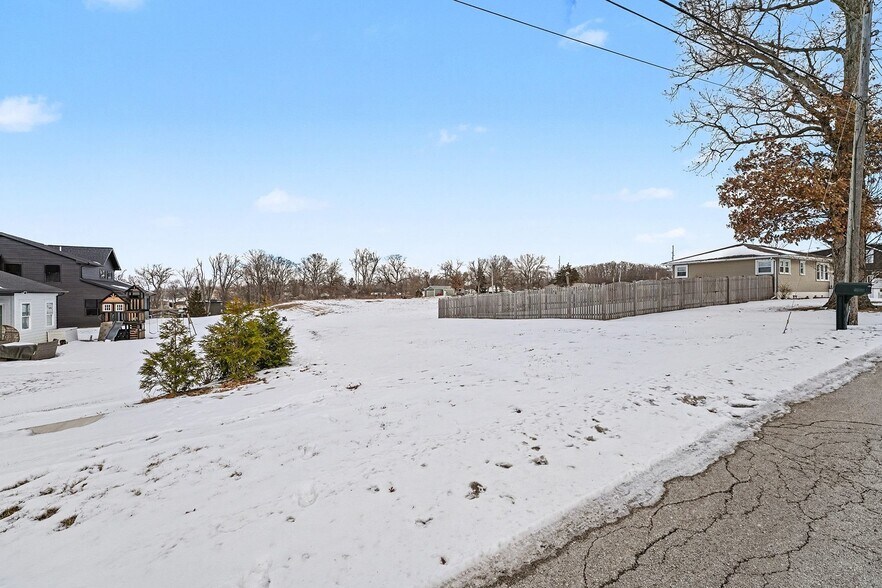 More Photos Of 13500 Morse St, Cedar Lake Land For Sale