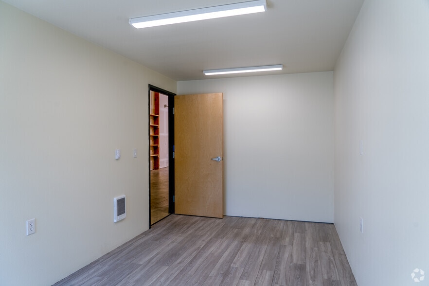 More Photos Of 5305 NE 121st Ave, Vancouver Unknown For Lease