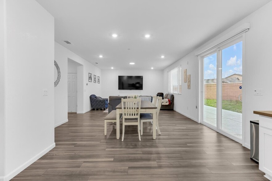 More Photos Of 3600 Pride Way, Stockton Multifamily For Sale