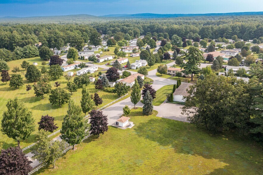 More Photos Of 11 Tamarack Lane -1, Rochester Manufactured Housing Mobile Home Park For Sale
