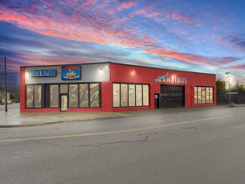 More Photos Of 225 W Main St, Monroe General Retail For Sale