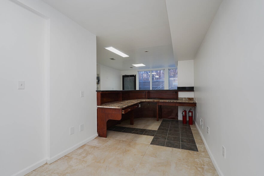 More Photos Of 1330-1332 Rockland Ave, Staten Island Medical For Lease