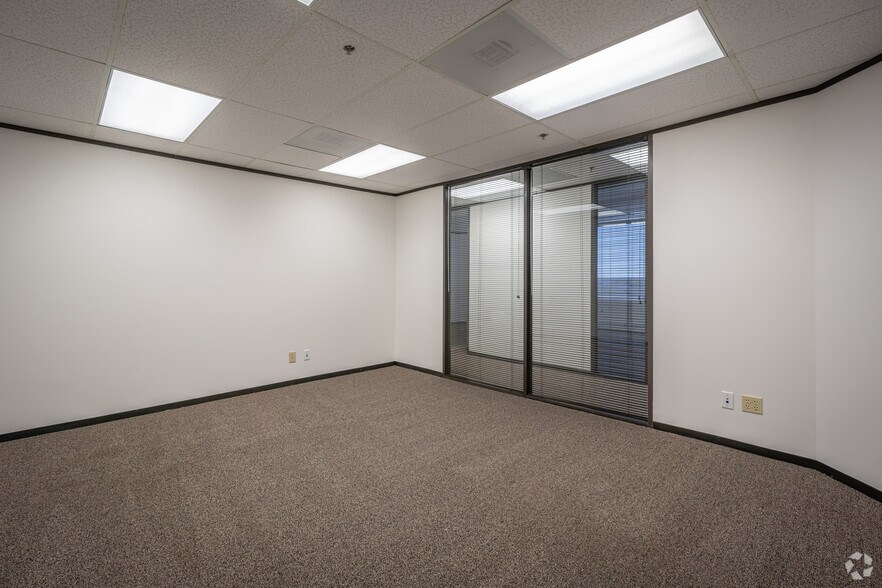 Photo of 5th Floor Ste 520