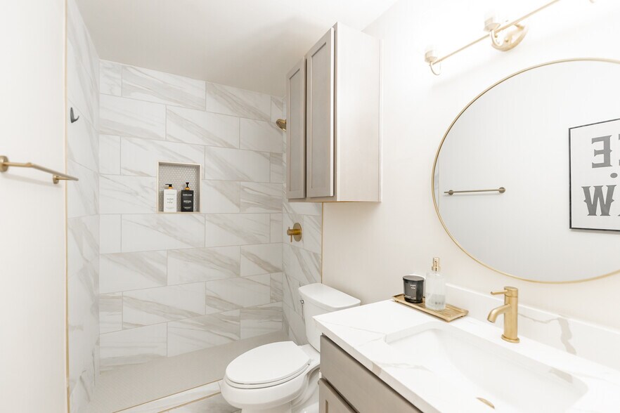 More Photos Of 701 W Highpoint Dr, Stillwater Apartments For Sale