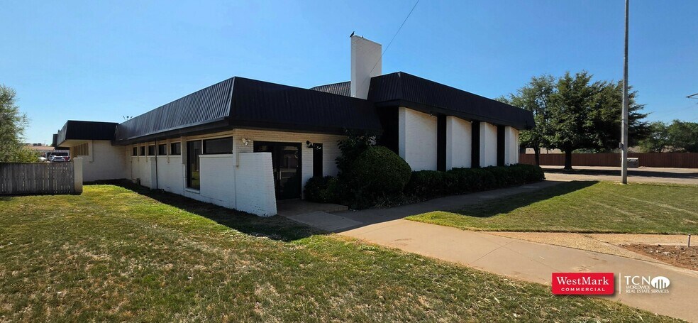 More Photos Of 5015 Knoxville Ave, Lubbock Office For Sale