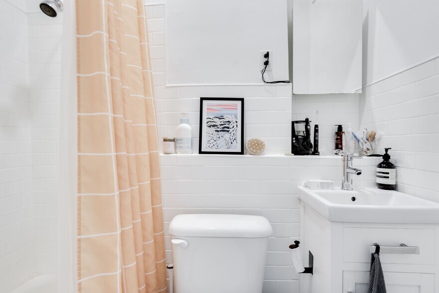 More Photos Of 272 Smith St, Brooklyn Apartments For Sale