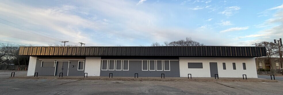Primary Photo Of 612 Michael Dr, Everman Freestanding For Lease