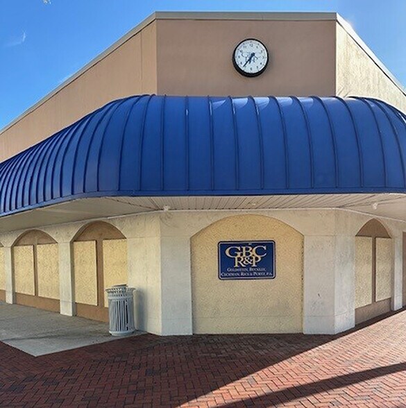 More Photos Of 1515 Broadway, Fort Myers Office For Sale