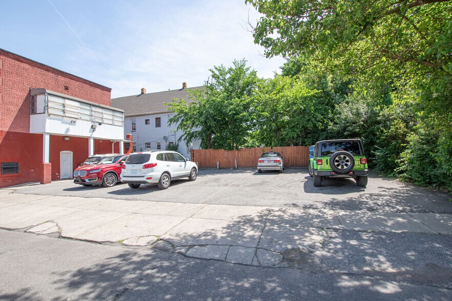 More Photos Of 6602 Harvard Ave, Cleveland General Retail For Sale