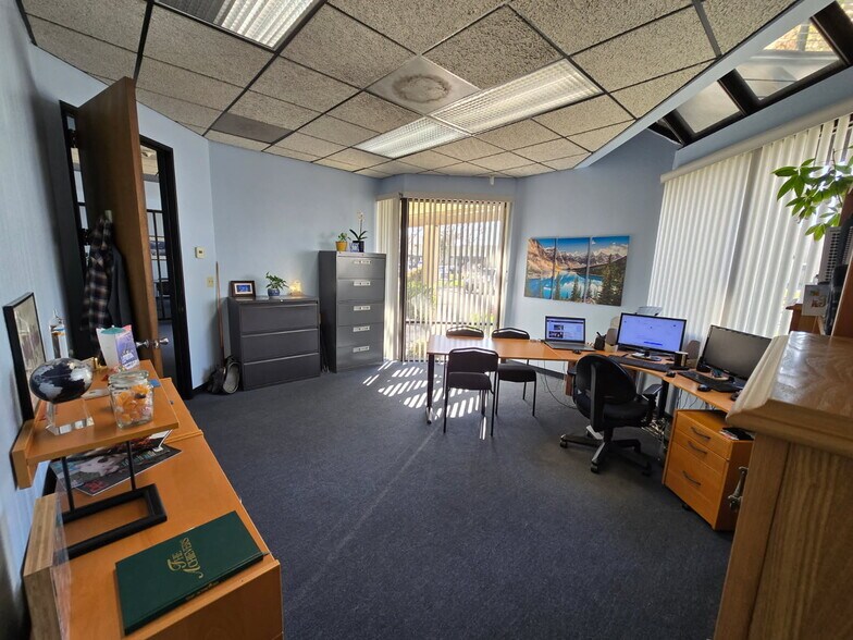 More Photos Of 15540 Rockfield Blvd, Irvine Research And Development For Lease