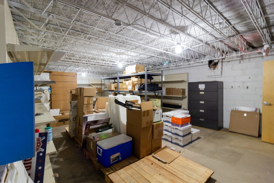 More Photos Of 1213 Center St, Lansing Medical For Sale