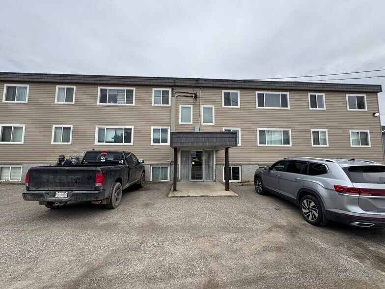 More Photos Of 1753 Upland St, Prince George Apartments For Sale