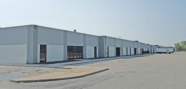 More Photos Of 1811 Executive Dr, Indianapolis Distribution For Lease