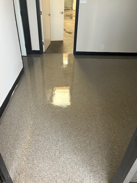 More Photos Of 870-898 W Rialto Ave, Rialto Service For Lease