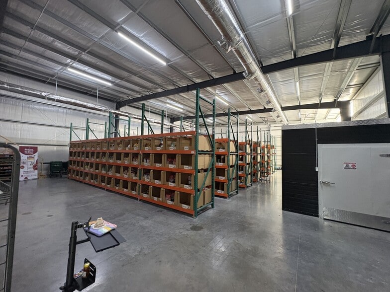 More Photos Of 19980 Franz Rd, Katy Warehouse For Lease