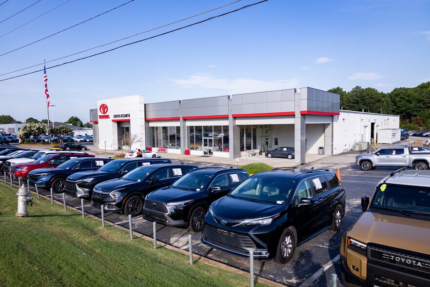 More Photos Of 6865 Jonesboro Rd, Morrow Auto Dealership For Sale