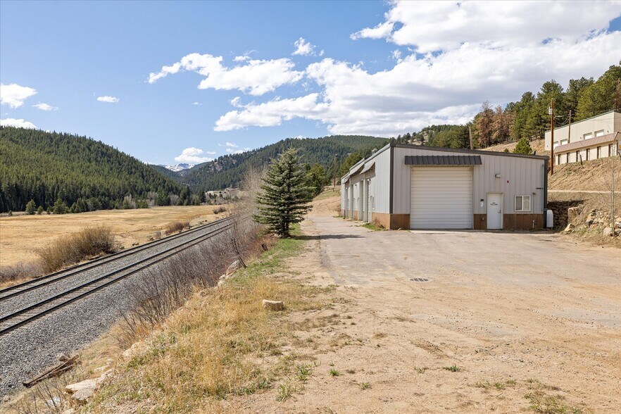 More Photos Of 182 Tolland rd, Rollinsville Self Storage For Sale
