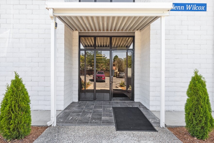 More Photos Of 5353 Wyoming, Albuquerque Office For Lease