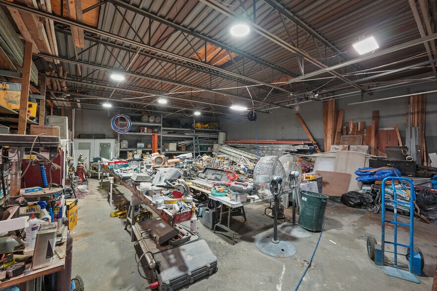 More Photos Of 138 Morgan St, Fall River Warehouse For Sale