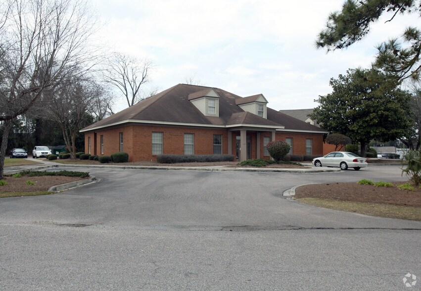 Primary Photo Of 1001 N Fraser St, Georgetown Medical For Lease