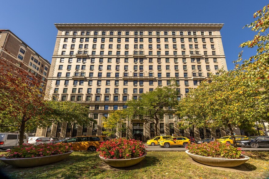 More Photos Of 580 Park Ave, New York Apartments For Sale