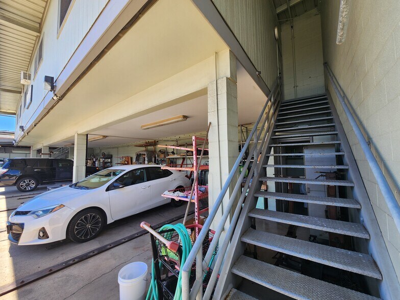 More Photos Of 2015 Kalani St, Honolulu Warehouse For Sale