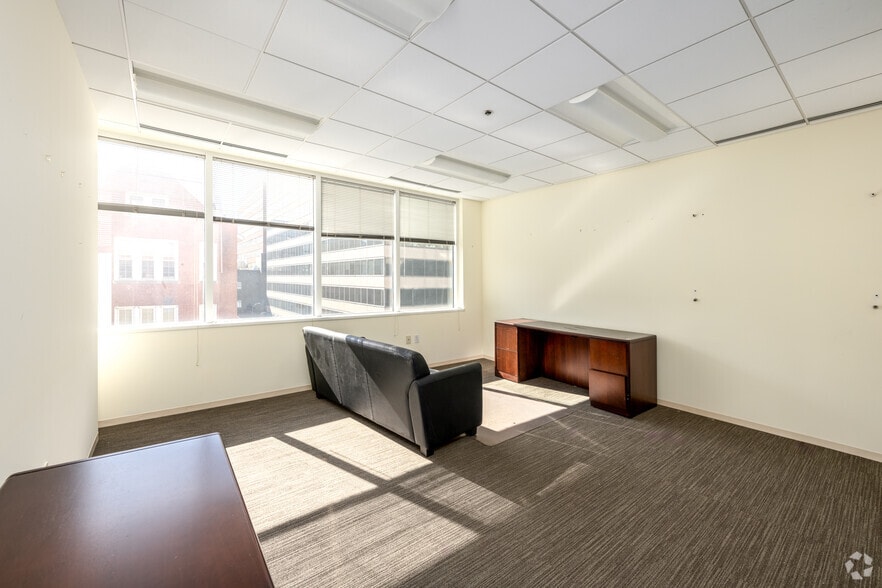 More Photos Of 1201 L St NW, Washington Office For Sale