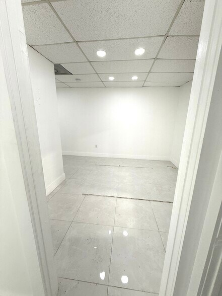 More Photos Of 7311 NW 12th St, Miami Light Distribution For Lease