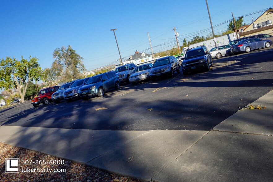 More Photos Of 940 E 3rd St, Casper Medical For Sale