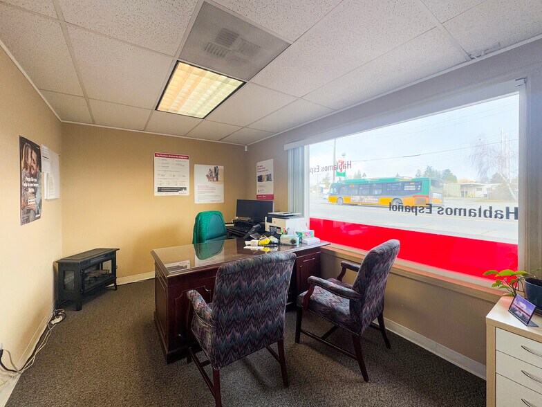 More Photos Of 12705 Renton Ave S, Seattle Office For Sale